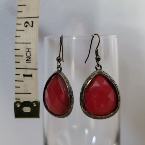 Vintage Red Earrings Tear Drop Lightweight Dangle, Elegant - Picture 5 of 5